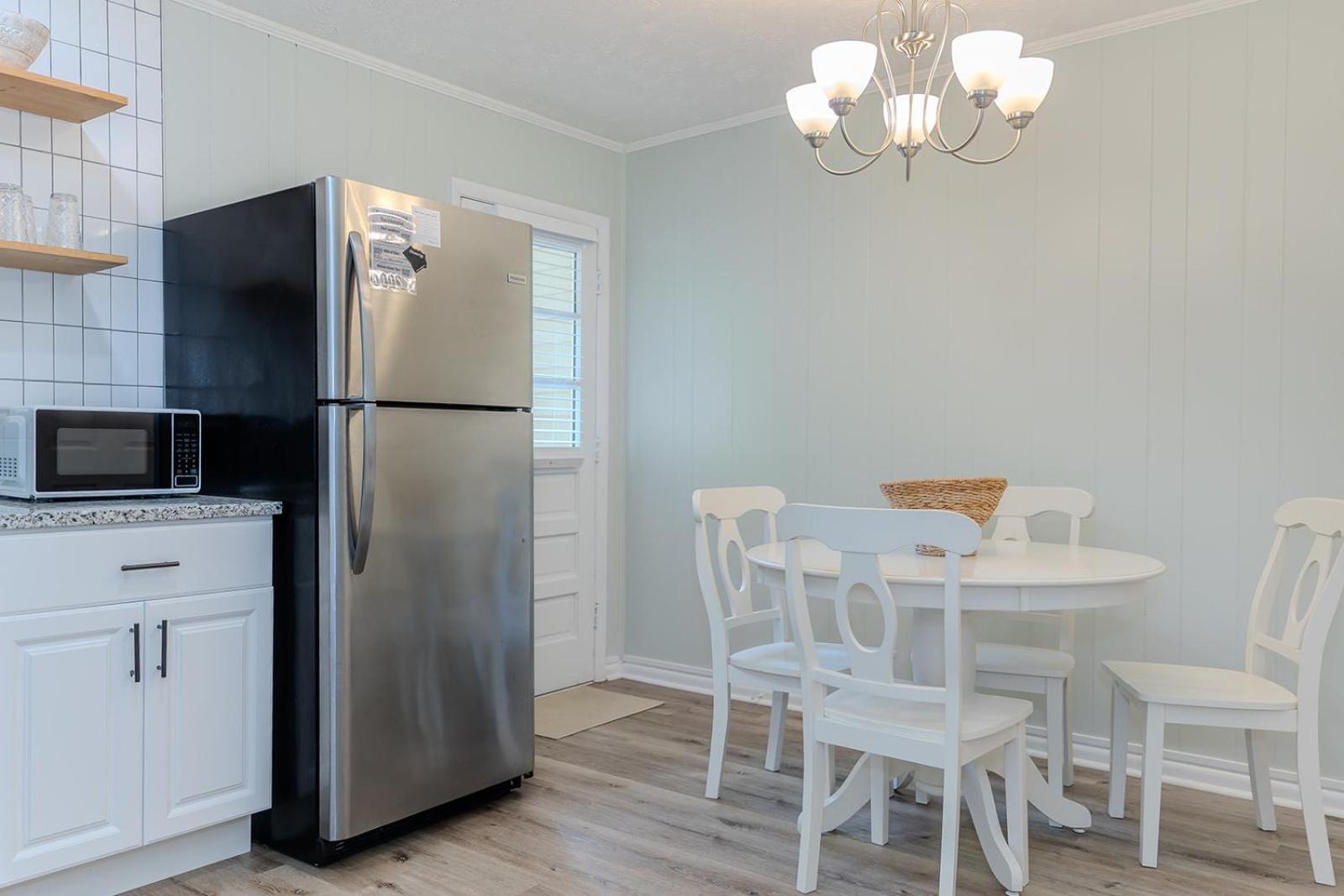 Coastal Cottage 1/2 Mile From Covington Square Екстериор снимка